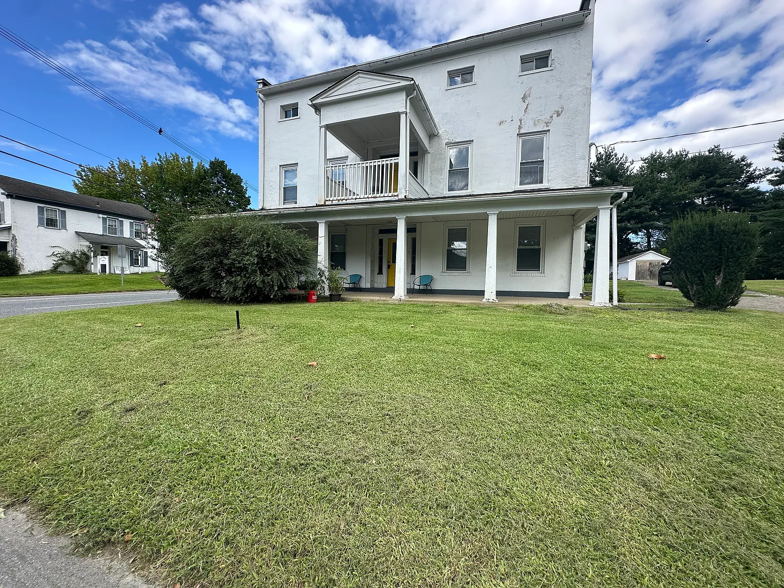 1 bed, 977 sqft, $1,650 — Photo 2