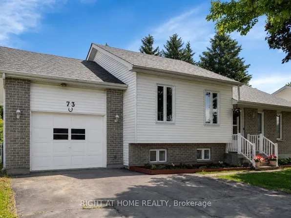 73 Castlebeau St, Russell, ON K0A 1W0