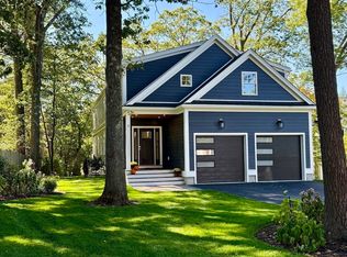 14 Benjamin Rd, Lexington, MA 02421