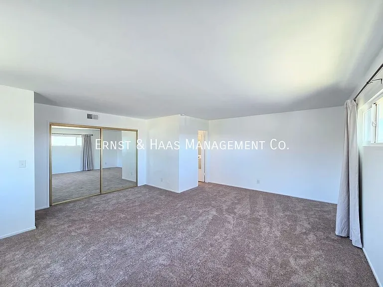 873 E Turmont St — Photo 34