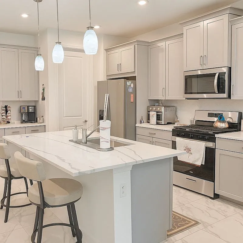 3 bed, 2.5 bath, 1998 sqft, $3,295 — Photo 3