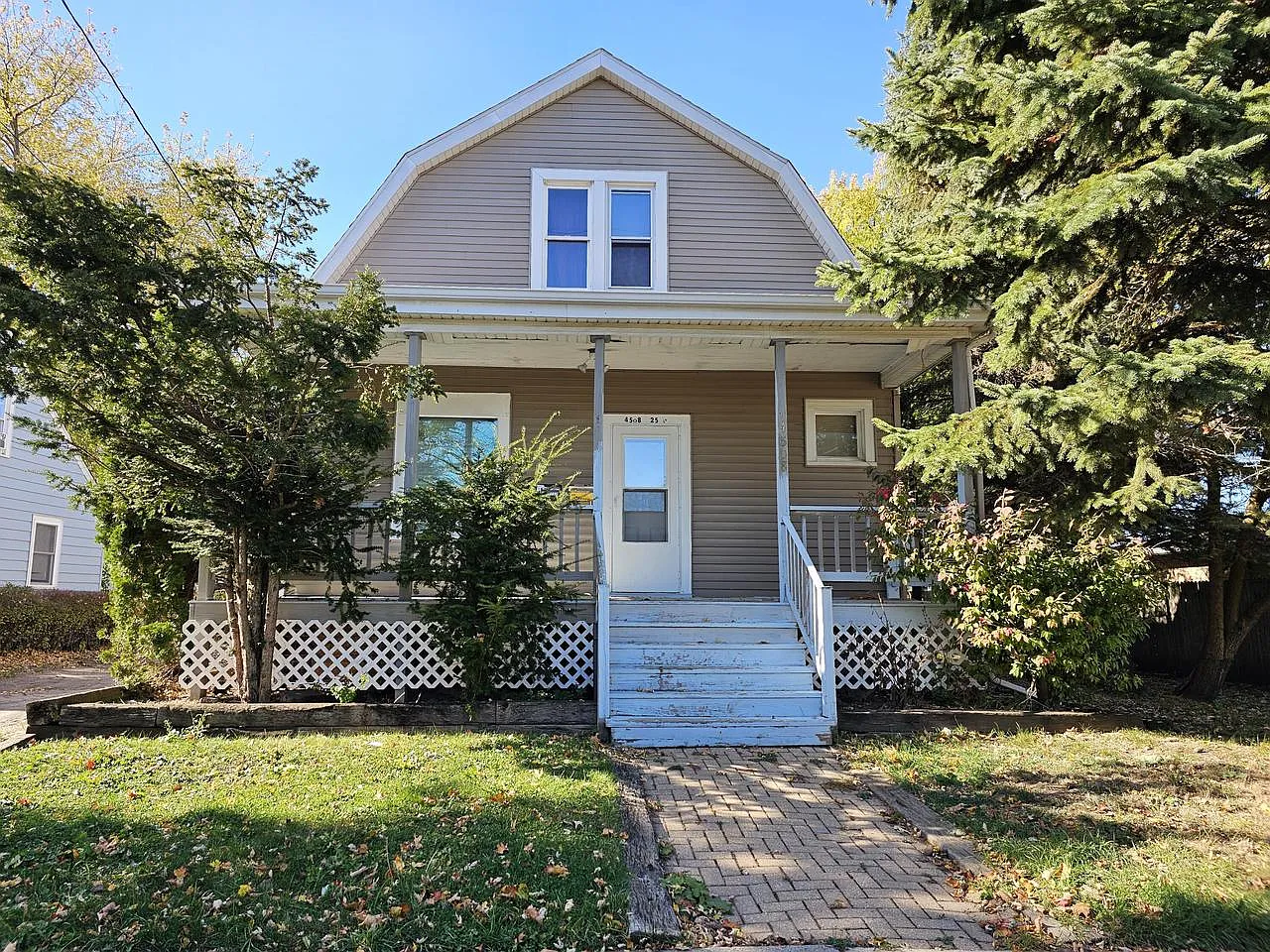4508 25th AVENUE photo 1