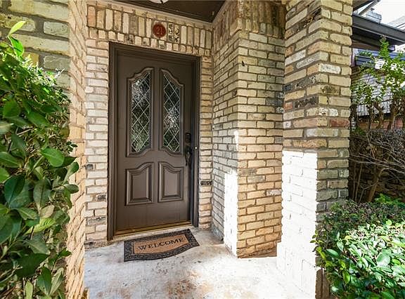 5th image of 10819 Crown Colony Dr APT 21
