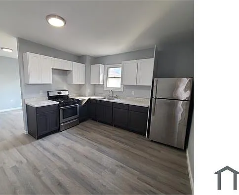 728 Maplewood Ave #2L
