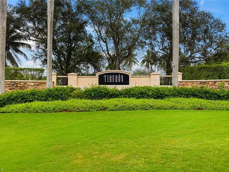 2728 Tiburon Blvd E #A-401 — Photo 18