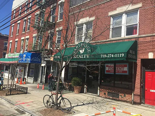 Rented by Owner | media 64