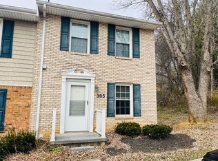 385 New Kent Rd, Blacksburg, VA 24060