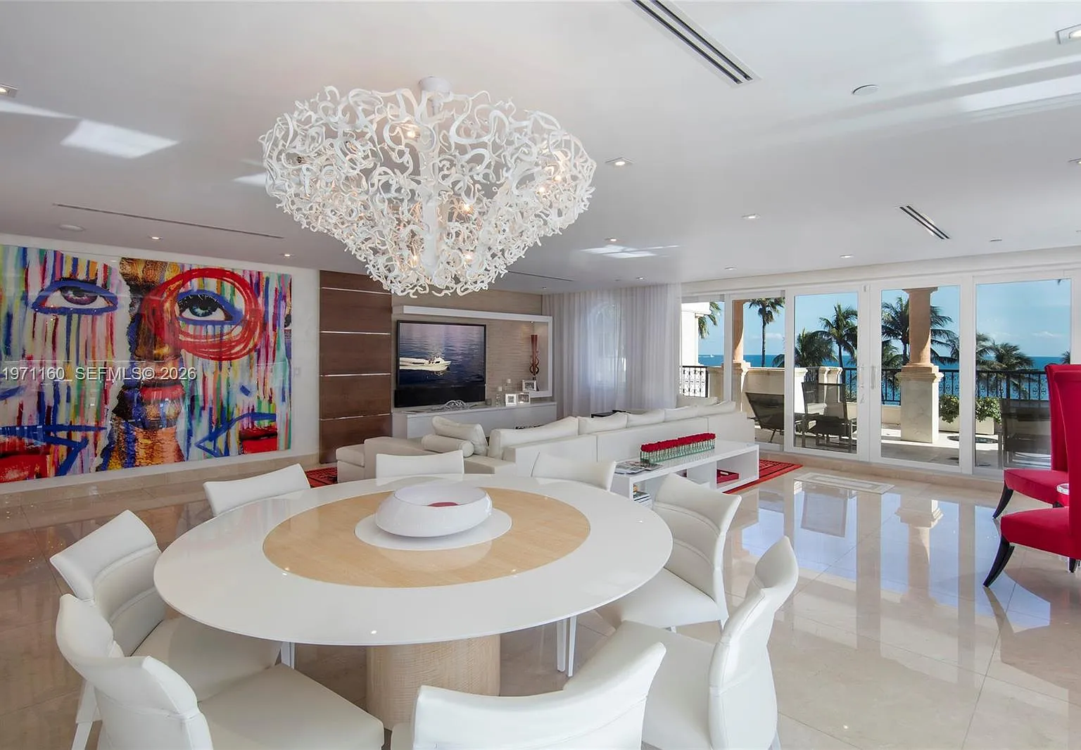 Oceanside Fisher Island — Photo 2