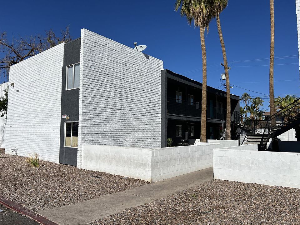 1st image of 2921 N 38th St #2927-8
