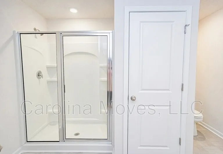 308 Sea Isle Pl — Photo 6
