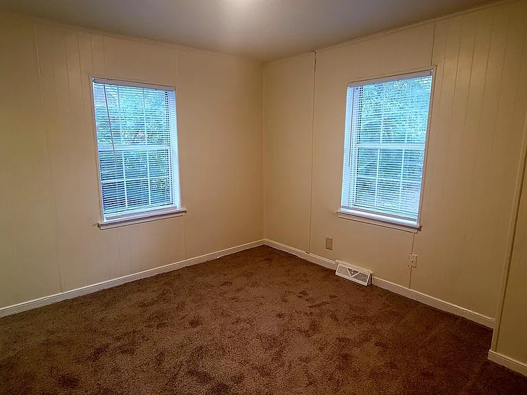 3423 Ryburn Rd — Photo 3