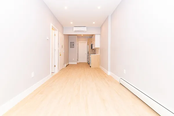 Rented by MySpaceNYC | media 30