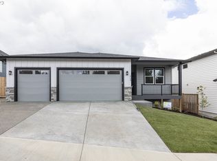 1748 NE Gilbert Ln, Estacada, OR 97023