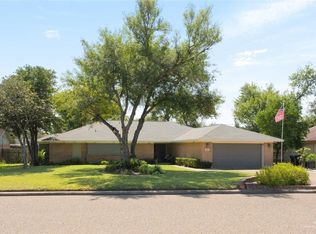 1105 W 3rd St, Weslaco, TX 78596