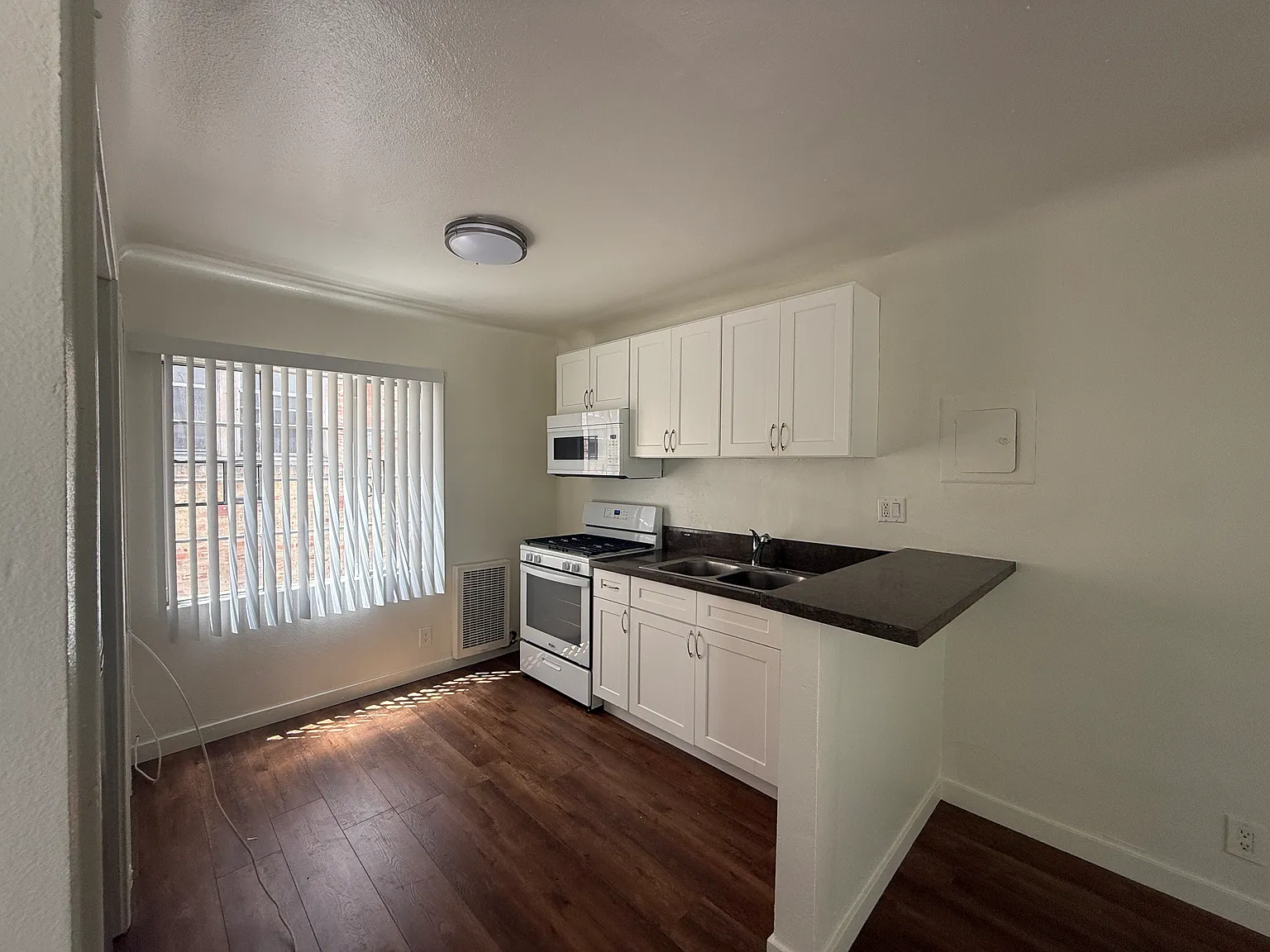 Argyle Villas — Photo 4