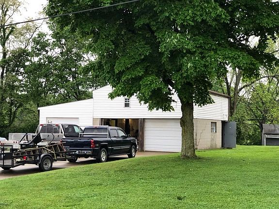 5th image of 464 Sunnybrook Dr