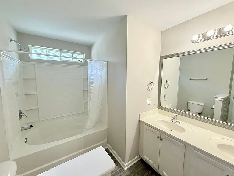 5420 Henderson Oaks Dr — Photo 8