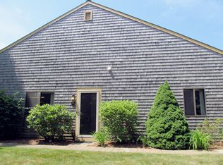 65 Round House Rd, Buzzards Bay, MA 02532