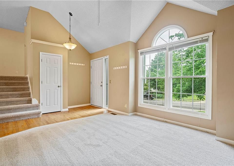7801 N Nodaway Ave, Kansas City, MO 64152 Zillow