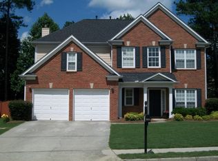 1040 Great Oaks Dr, Lawrenceville, GA