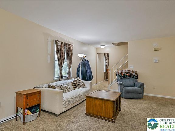 2nd image of 1655 Ilona Dr