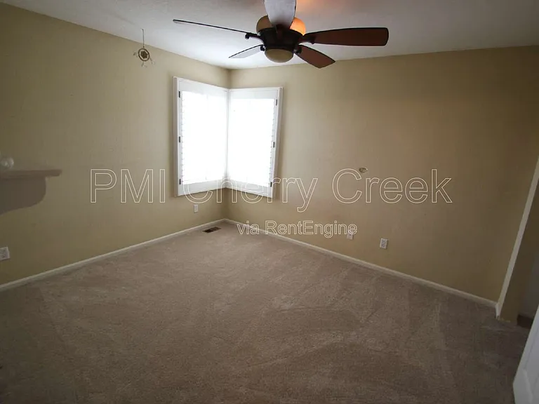 7489 Bur Oak Pl — Photo 34