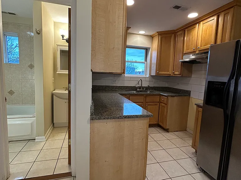 1501 S 49th Ave #2N — Photo 8