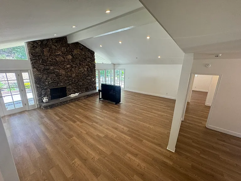 3474 Loadstone Dr — Photo 3