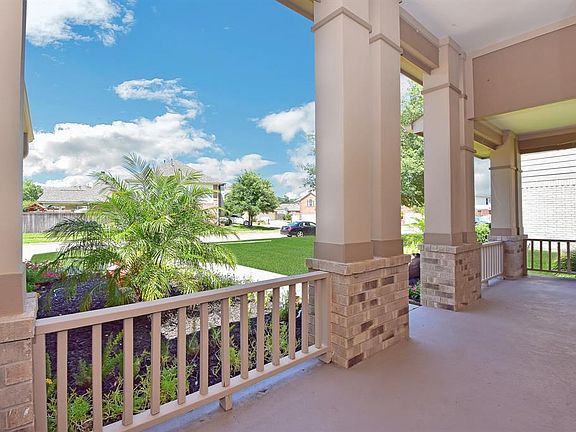 5th image of 22615 Miramar Crest Dr