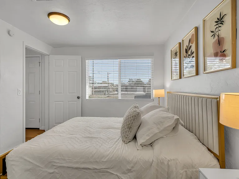 1627 N Bryant Ave #B — Photo 13