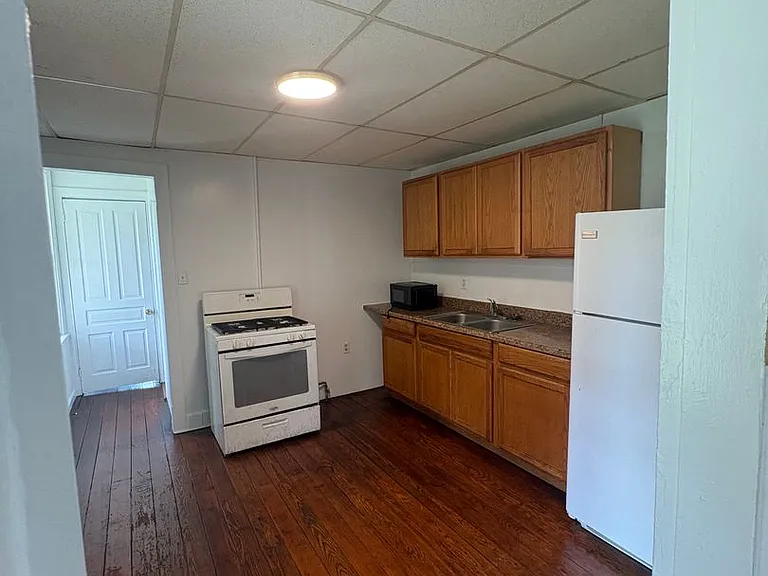 518 N Pershing Ave #1 — Photo 6
