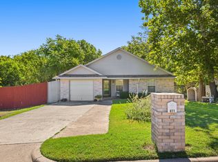 871 Mirike Dr, White Settlement, TX 76108