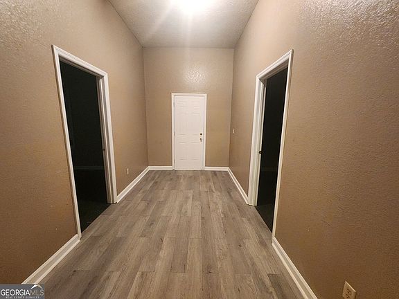 5th image of 2617 3rd Ave