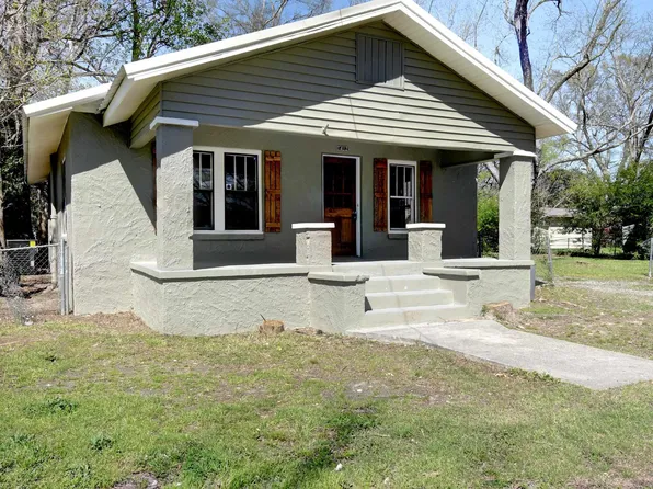 1412 Taylor Ave, Clanton, AL 35045