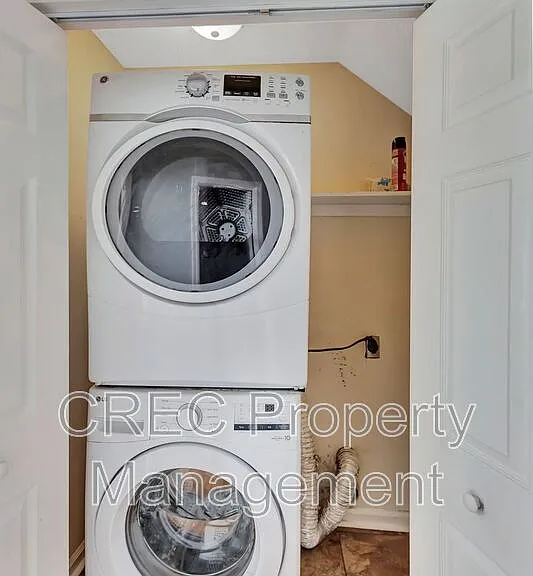 3019 Woodington Pl — Photo 31