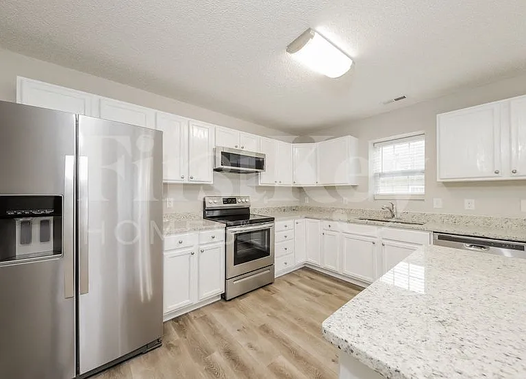 4944 Lighthouse Ct — Photo 6