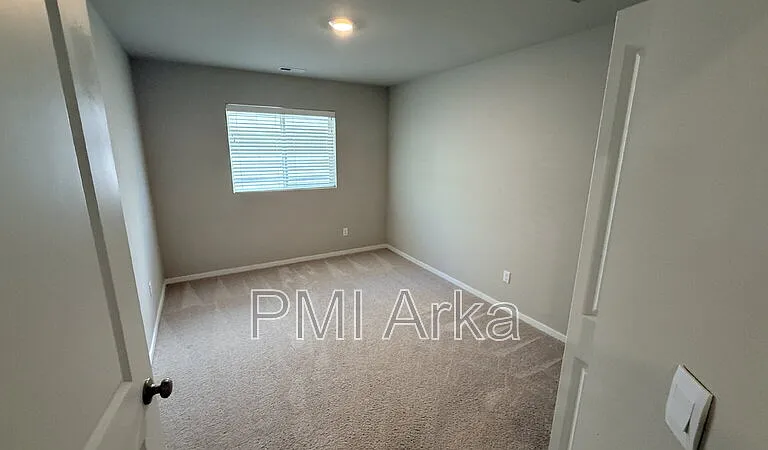 10823 32nd St NE — Photo 13