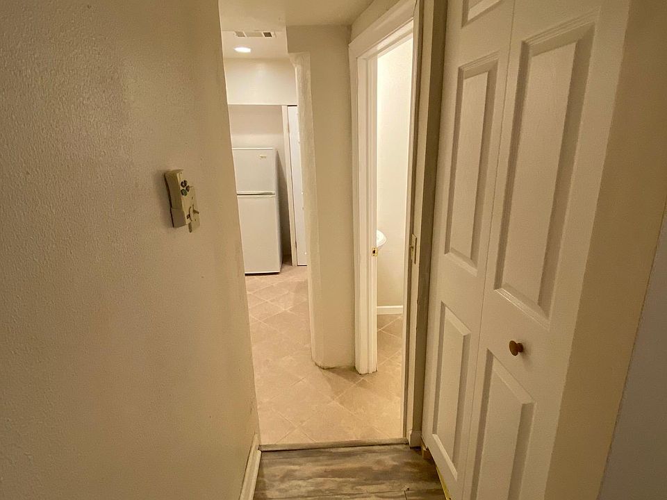 Hallway / Laundry Doors