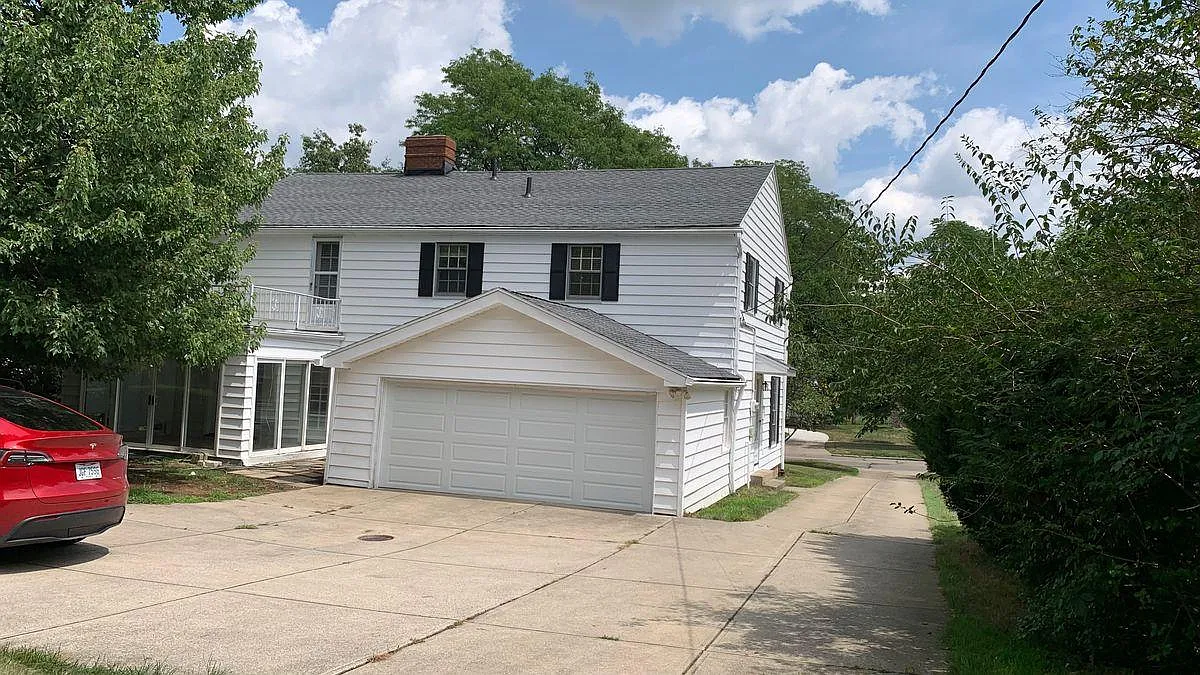 2712 Green Rd photo 1