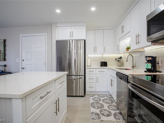 4th image of 6498 Royal Woods Dr APT 4