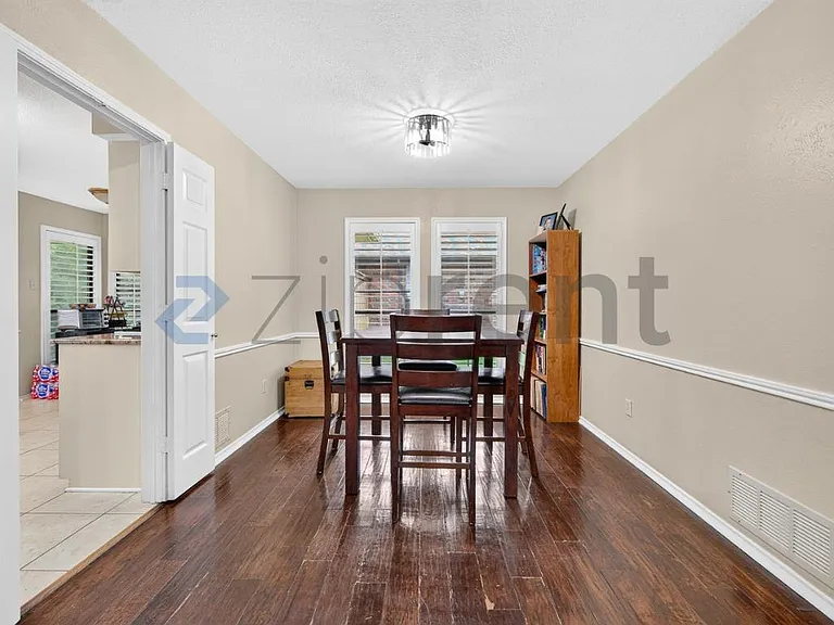 619 Quail Ln — Photo 9