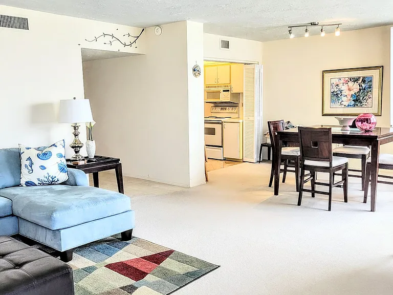 1000 Longboat Club Rd #406 — Photo 4