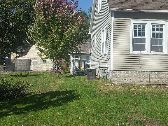 2nd image of 509 Walnut St