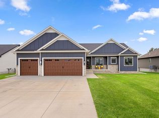 5121 Meadow Ridge Pl, Columbus, NE 68601