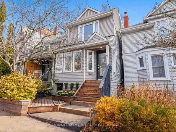 45 Wheeler Ave, Toronto, ON M4L 3V3