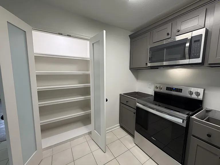42 Rose Dr — Photo 10
