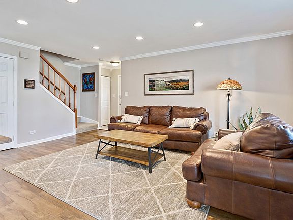 4th image of 1009 Cleveland Ct #260