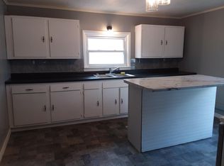 1309 1/2 Main St, Elroy, WI 53929