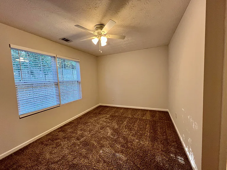 707 Porter Ln — Photo 28