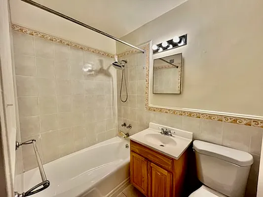 Rented by David Francis New York LLC | media 8